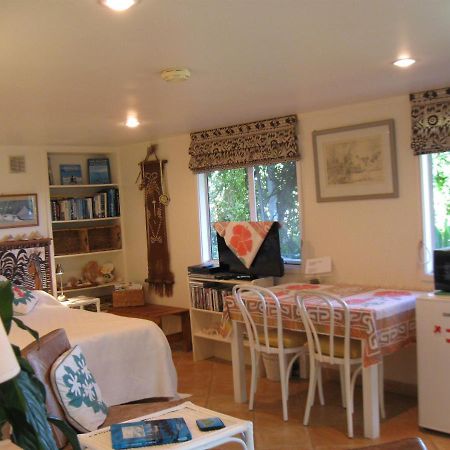 Aimeo Cottage 拉塞尔 外观 照片