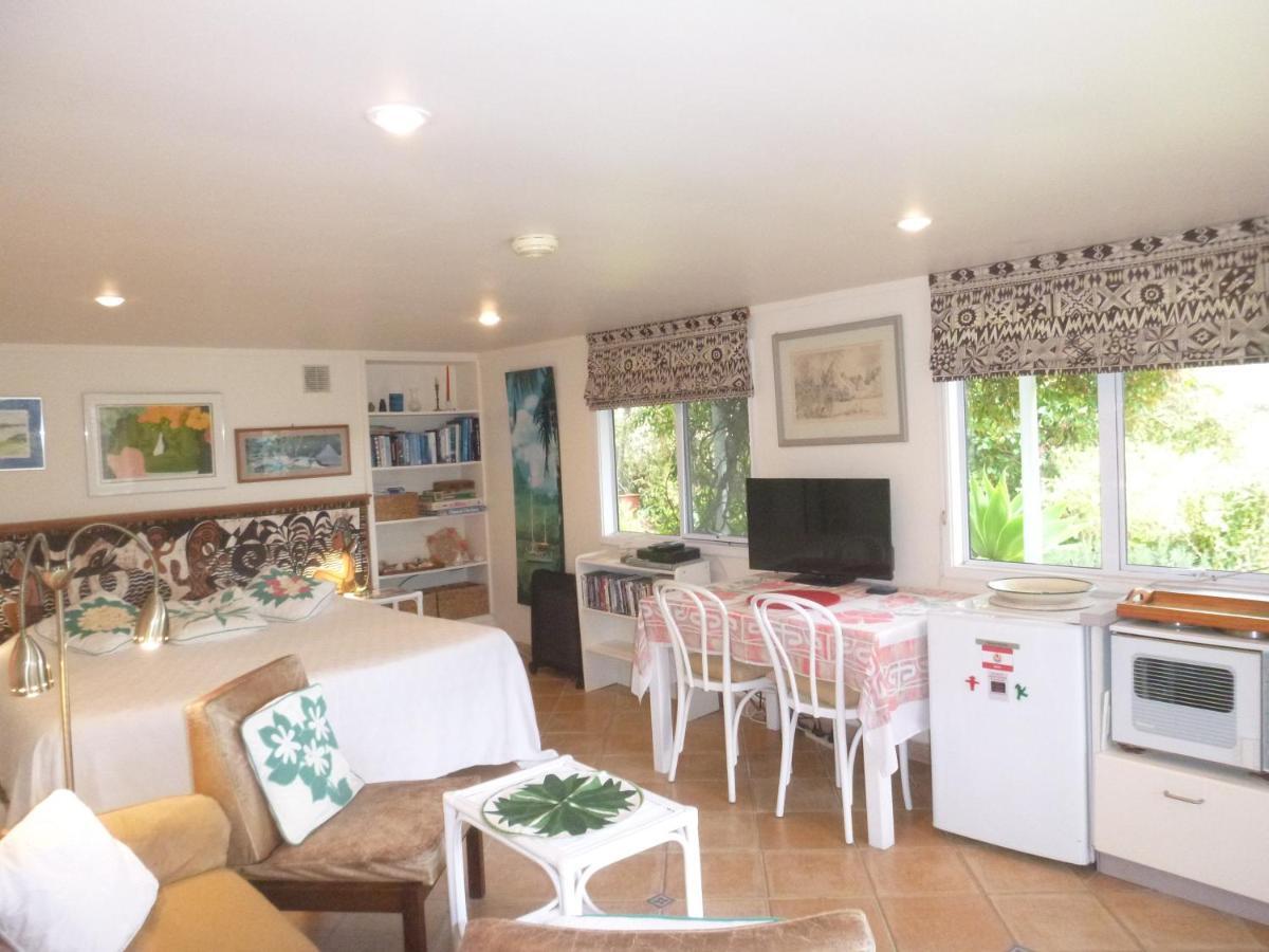 Aimeo Cottage 拉塞尔 外观 照片